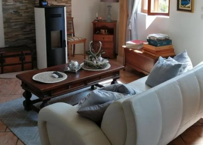 Holiday home La P'etit Maison Rose Malouy